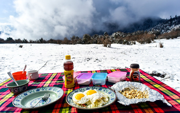 Breakfasts, lunches and suppers are provided during the trek