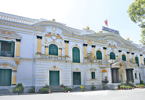 Nepal Currency and Money Exchange